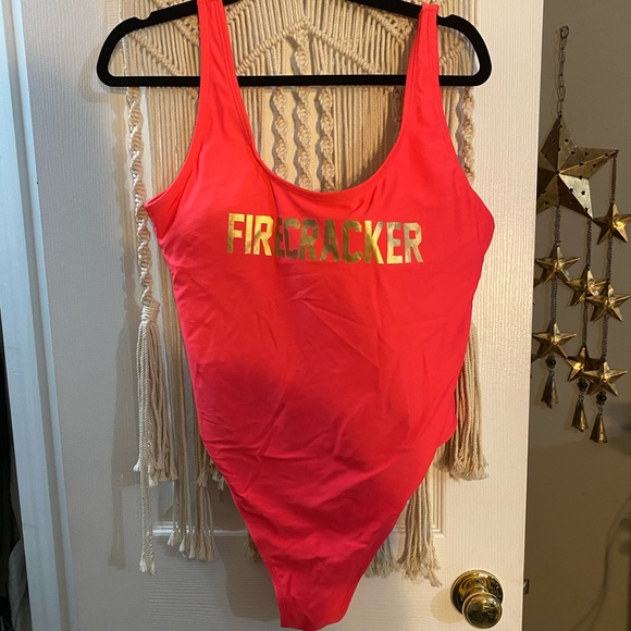 Bathing suit - Picture 1 of 1